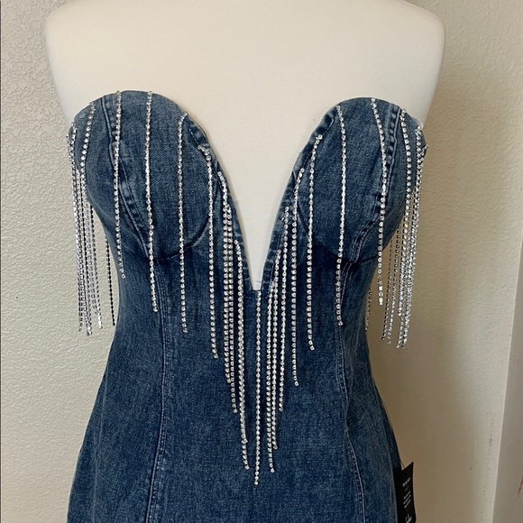 Lulus Strapless Denim Mini Dress Witn Rhinestone Fringe NWT SZ L - Picture 2 of 14